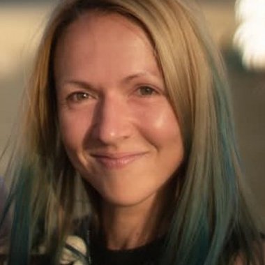 DIANA T. - Freelance Set Designer
