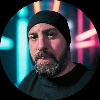 MARK P. - Freelance Video Editor