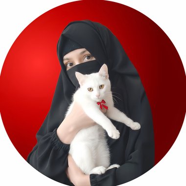 Abida S. - Freelance Brand Designer