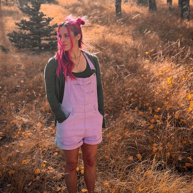 Greta H. - Freelance Social Media Manager