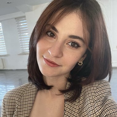 Ceyda A. - Freelance Podcast Editor