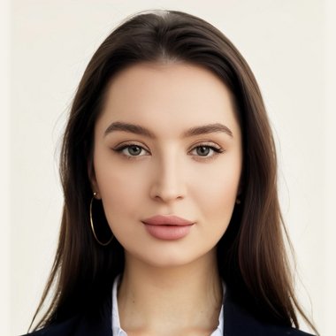 Veronika Z. - Freelance Copywriter