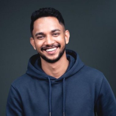 Dishan F. - Freelance Social Media Manager
