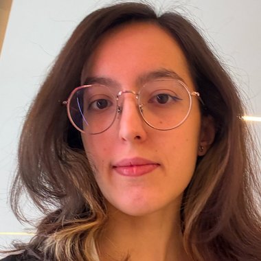 Sofia G. - Freelance Presentation Designer