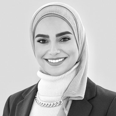 Sara E. - Freelance Designer