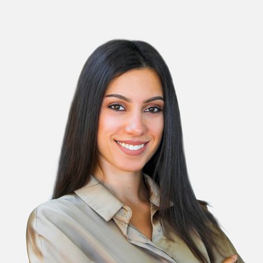 Daphne D. - Freelance Social Media Freelancer