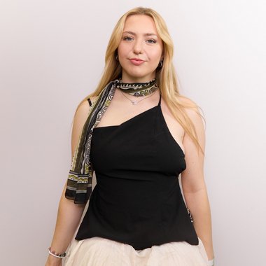 Z O. - Freelance Logo Designer