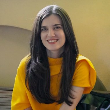 LIANA C. - Freelance Growth Marketer