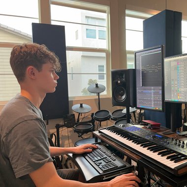 Isaac R. - Freelance Mixing Engineer