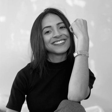 Crislayne O. - Freelance Project Manager