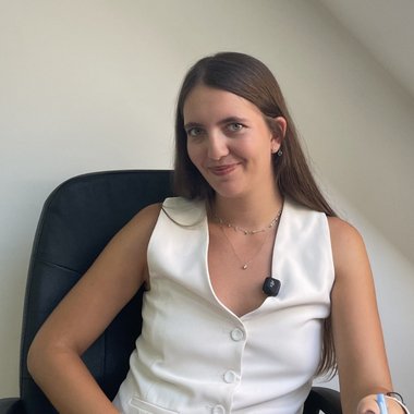 Diana A. - Freelance Social Media Freelancer