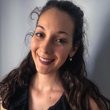 Mia K. - Freelance Digital Marketer
