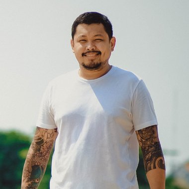 Gilbert R. - Freelance Web Designer