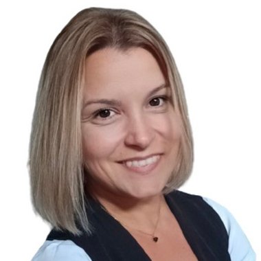 Rebeca R. - Freelance Brand Designer