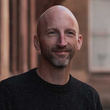 Peter S. - Freelance Designer