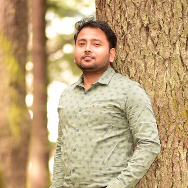 Roushan - Freelance Graphic Designer