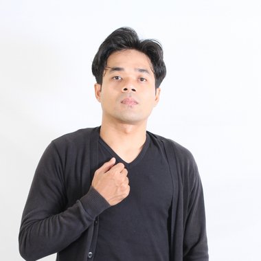 Johnny S. - Freelance Digital Marketer