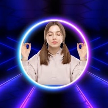 Alex - Freelance Graphic Designer