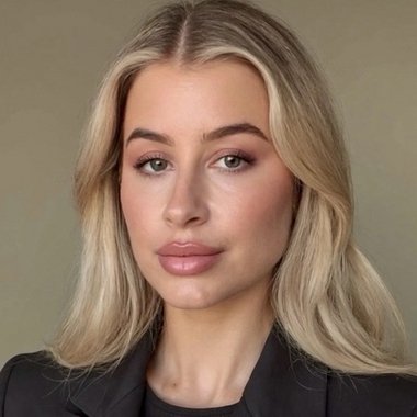 Lea R. - Freelance Digital Marketer