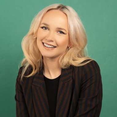 Chloe F. - Freelance Digital Marketer