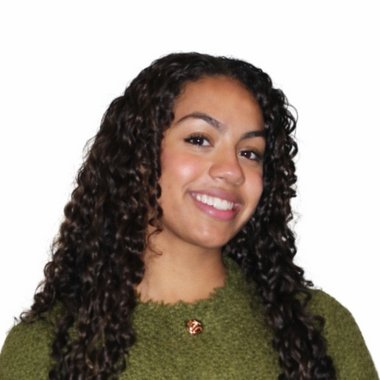 Maya A. - Freelance Social Media Manager