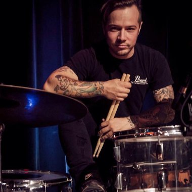 sonnyondrums - Freelance Drummer