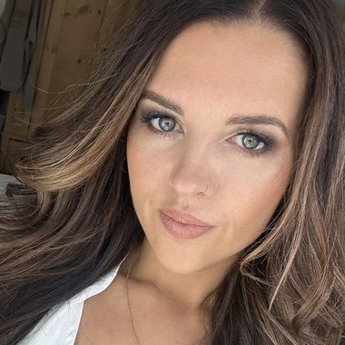 Mercedes L. - Freelance Content Creator