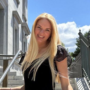 Jillian G. - Freelance Brand Strategist