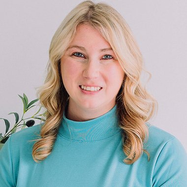 Elyse M. - Freelance Graphic Designer