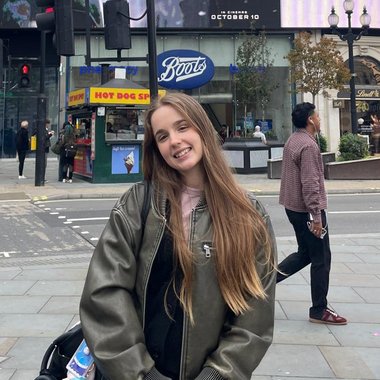 Sarah H. - Freelance Digital Marketer