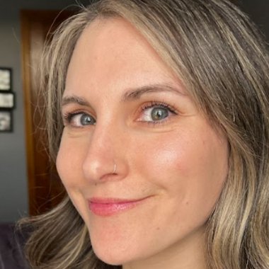 Jennifer A. - Freelance Content Creator