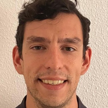 Luis M. - Freelance App Developer