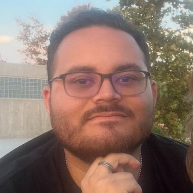 ROBERT M. - Freelance Screenwriter