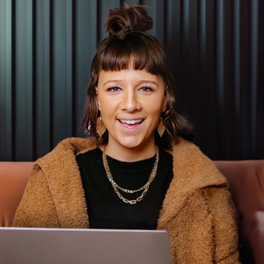 Tina D. - Freelance Web Designer