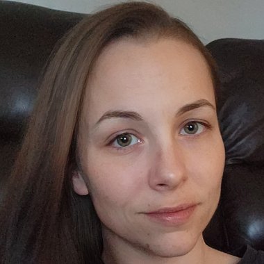 Danielle C. - Freelance Content Creator