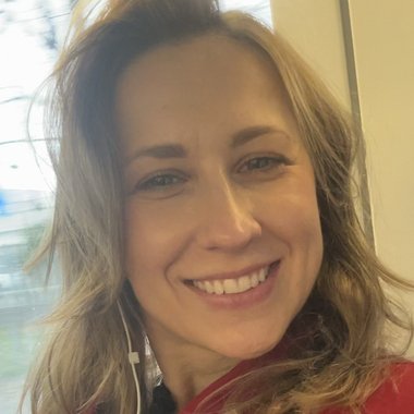 Ilona - Freelance Photoshop Editor