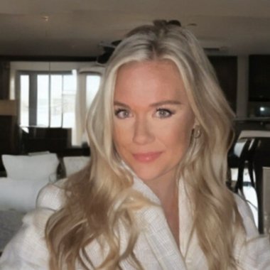 Alexandra I. - Freelance Content Creator