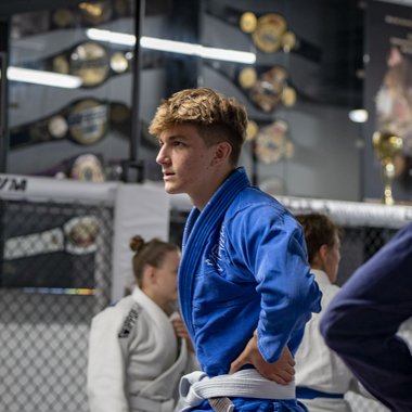 Martin P. - Freelance Graphic Designer