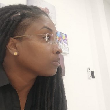 Dread09 - Freelance Graphic Designer