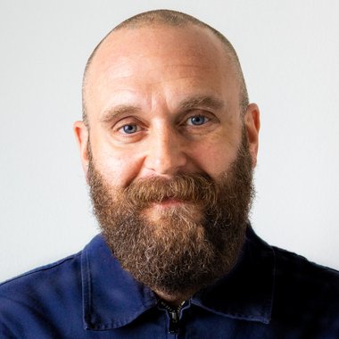 Lee L. - Freelance Camera Operator