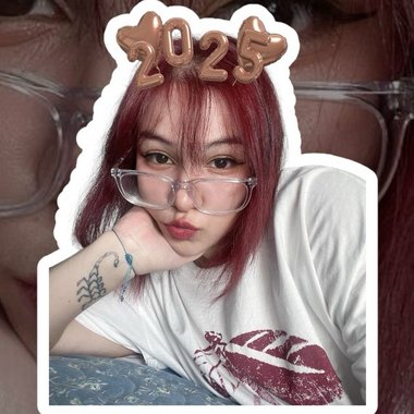 Scarleth M. - Freelance Brand Designer