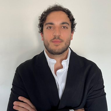 Mario M. - Freelance Presenter