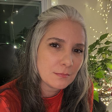 Irina L. - Freelance Marketing Strategist