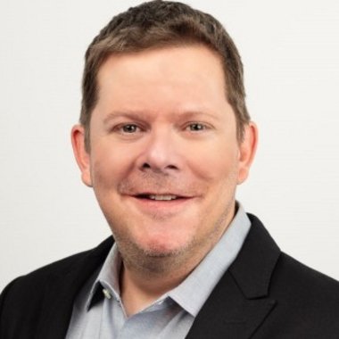 Simon C. - Freelance Data Analyst