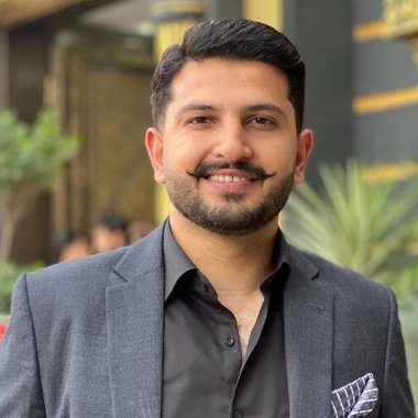 Hamza D. - Freelance Marketing Consultant