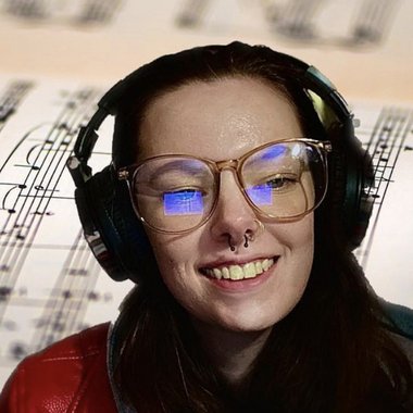 Rachel G. - Freelance Voiceover Artist