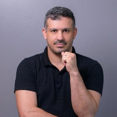 Simon Q. - Freelance Digital Marketer