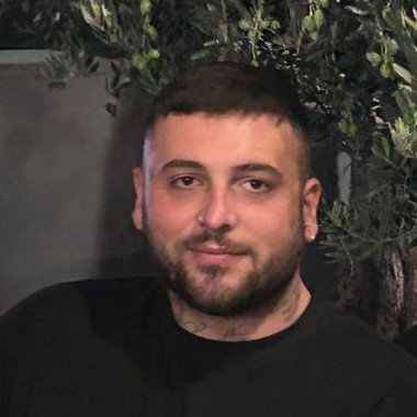 Kaan B. - Freelance Graphic Designer