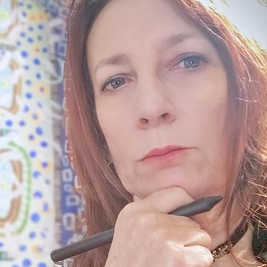 Elena G. - Freelance Designer