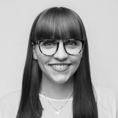 Julia H. - Freelance Art Director